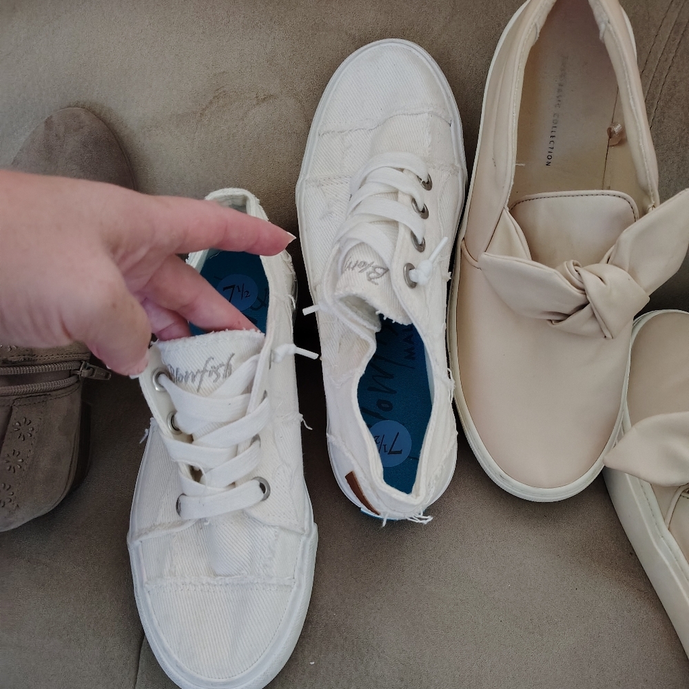 Sneakers